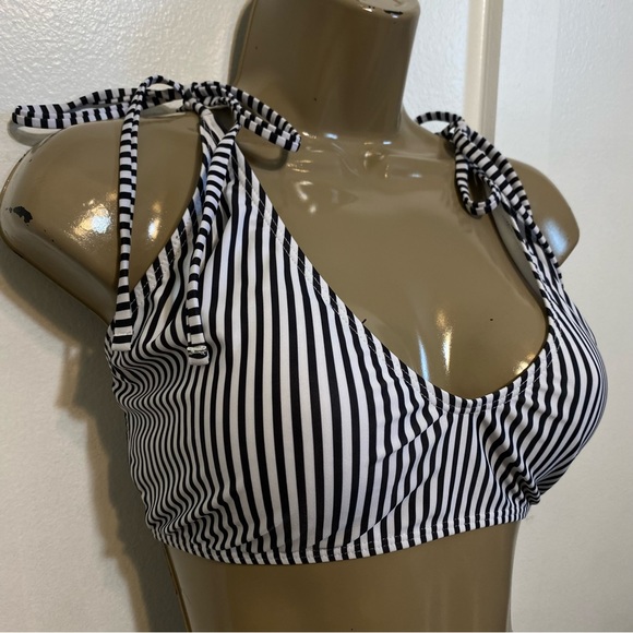 Striped high waisted bikini set - Picture 3 of 7